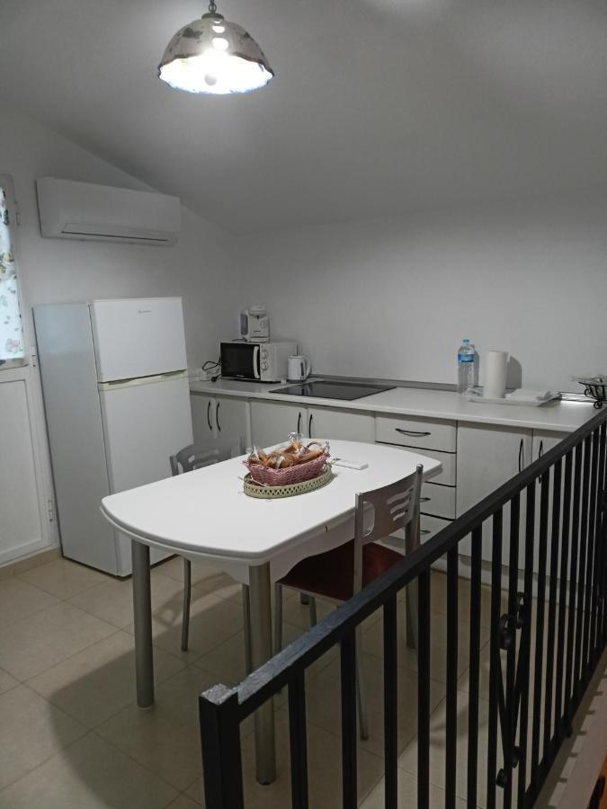 Apartament La Casa Del Rio Setenil De Las Bodegas Zewnętrze zdjęcie