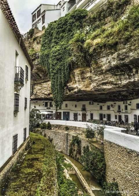 Apartament La Casa Del Rio Setenil De Las Bodegas Zewnętrze zdjęcie